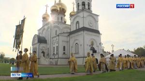 В Абакан привезли мощи святителя Тихона 