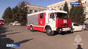 Пожарные провели учения на административном здании крупной компании