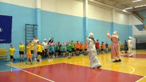 Сотрудники УОР организовали для дошколят предновогоднюю эстафету