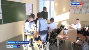 В школах Алтайского района высадился родительский десант