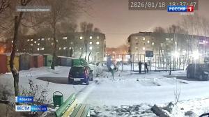 Жильцы абаканской многоэтажки жалуются на проделки подростков