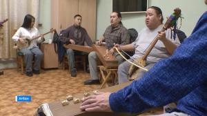 Фольклорный ансамбль «Ӳлгер» представит вечер героического эпоса