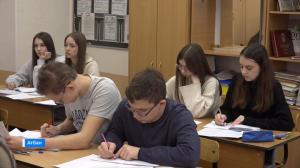 Ирткен чылда  угредiге  наа  тархын учебнигi кирiлген